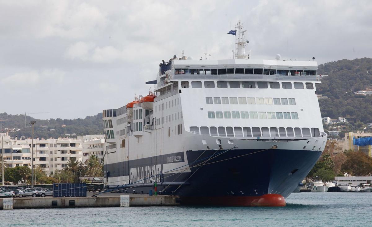 Así funcionará el ferri hotel que nadie quiere en Ibiza