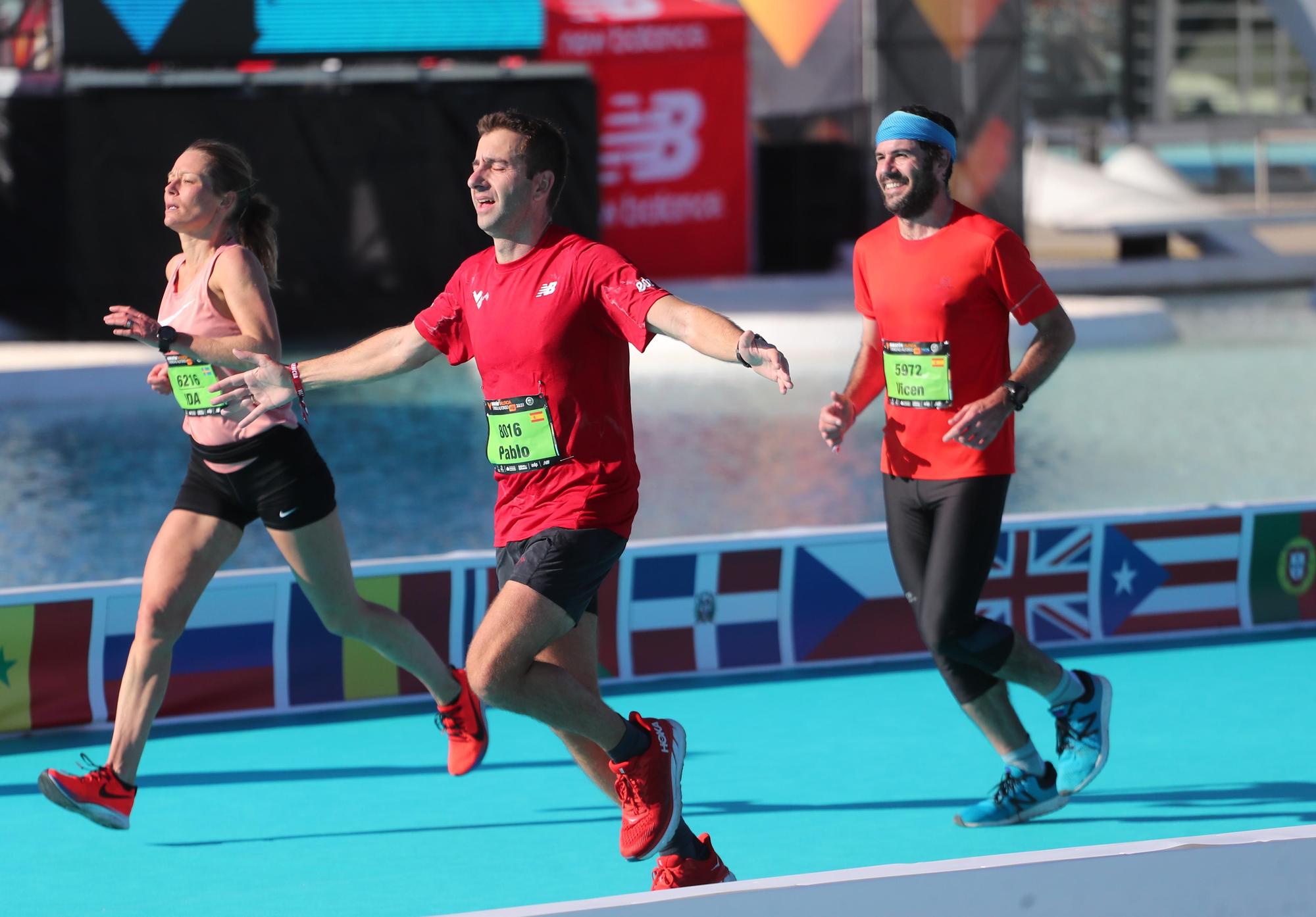 ¡Busca tu foto! Llegada del Maratón Valencia 2021