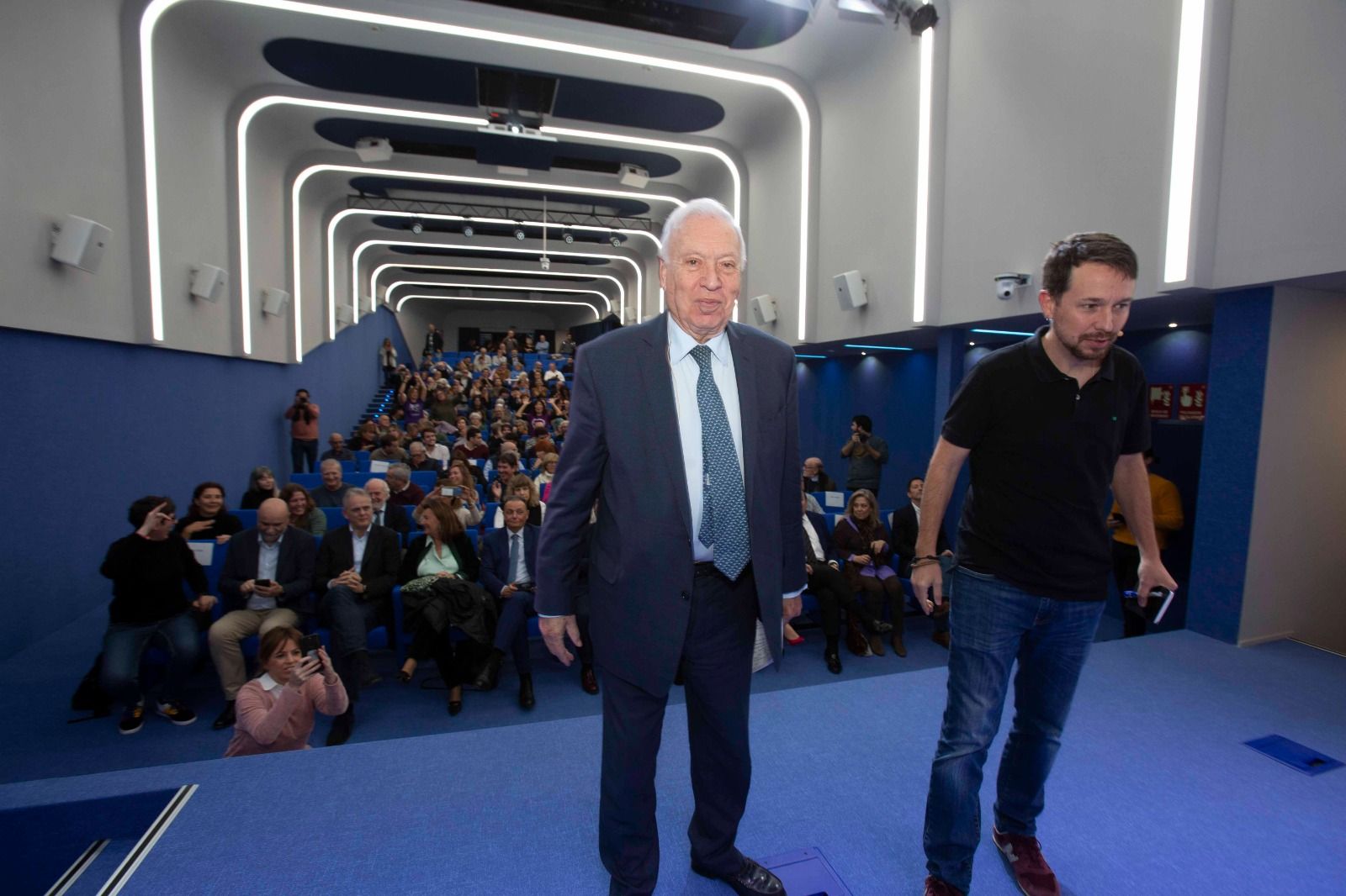 Así ha sido el cara a cara entre García-Margallo y Pablo Iglesias en el Club INFORMACIÓN