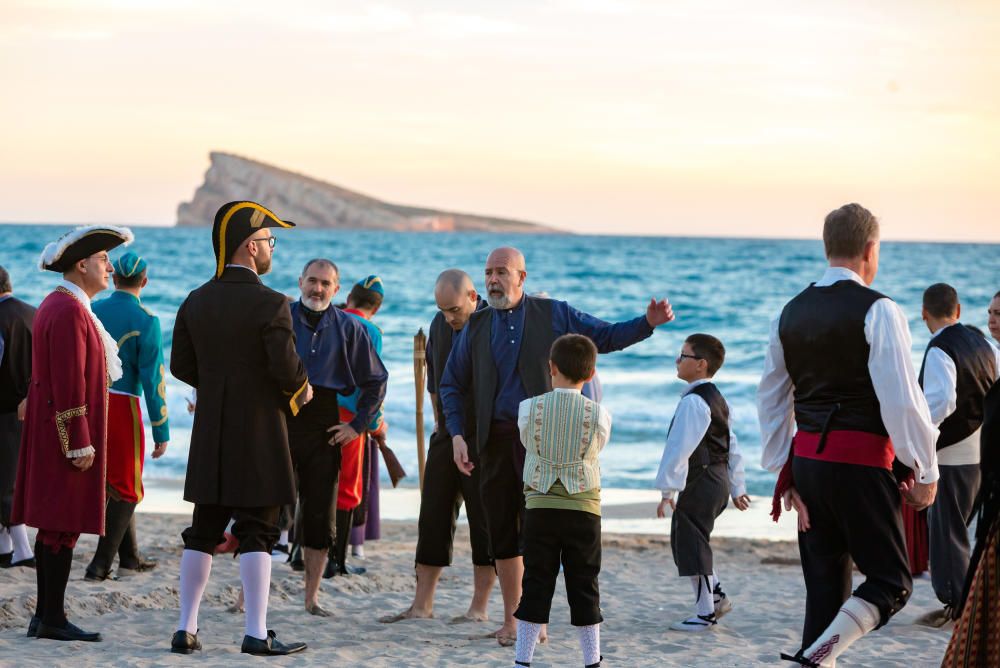 Representación del Hallazgo en la playa de Poniente de Benidorm