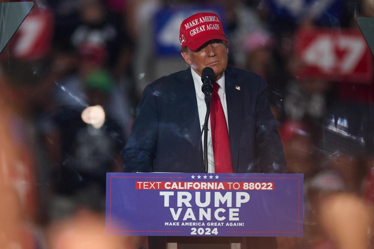 Donald Trumo en el mitin electoral en Coachella, California