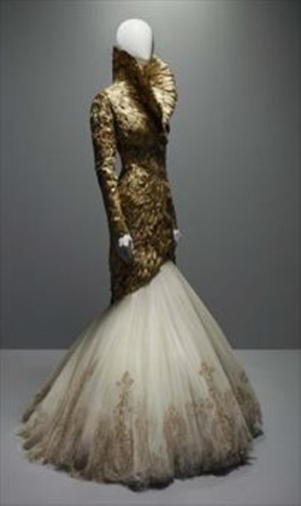 La muestra de Alexander McQueen bate récords_MEDIA_1