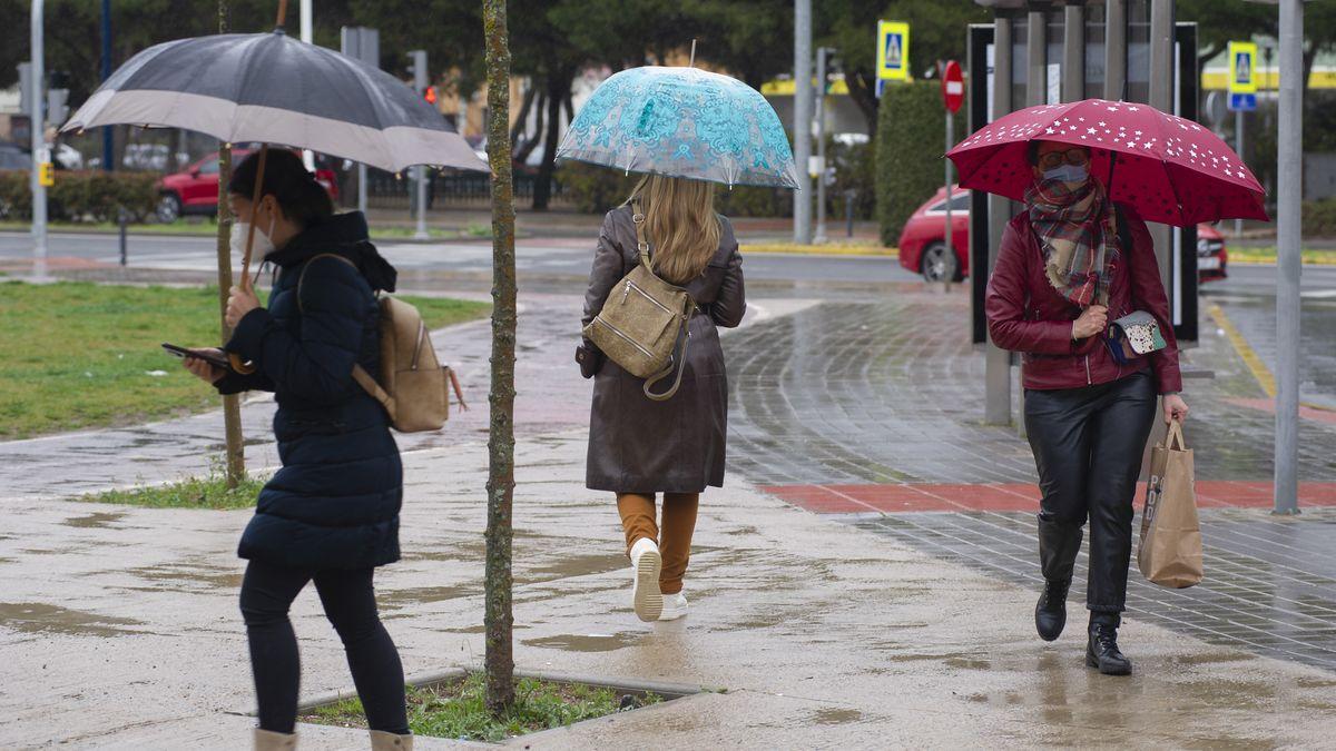 La probabilidad de que llueva este Martes Santo en Málaga es del 100%