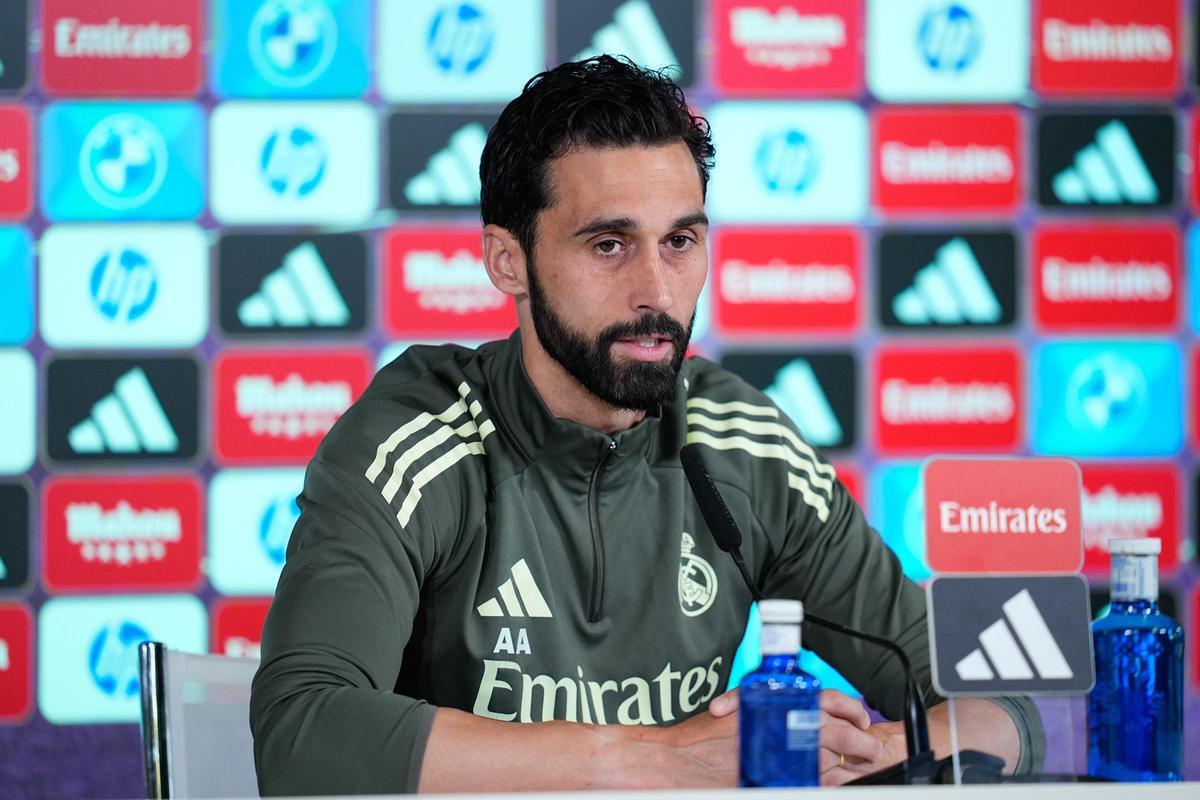 Arbeloa confirma que deixa el Madrid i dona la benvinguda a Mourinho