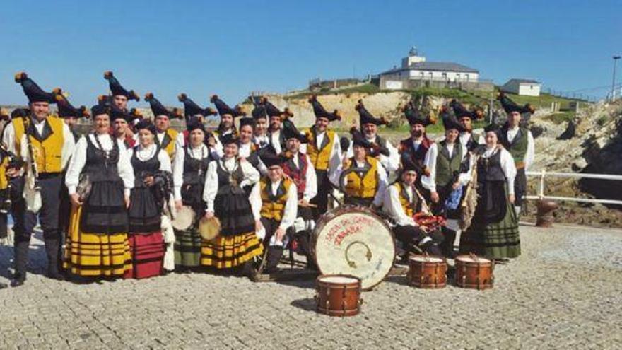 La Banda de Gaitas Xarabal de Vigo.