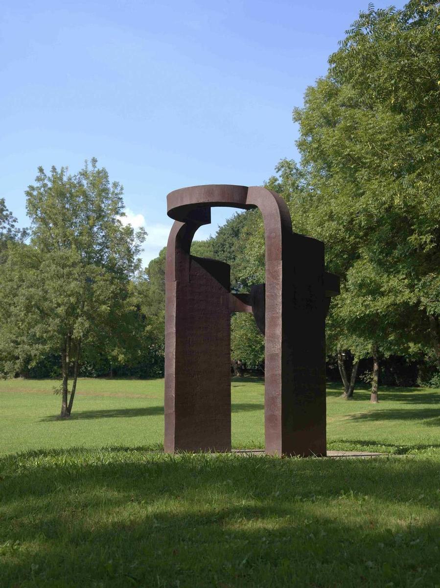 Arco de la libertad, Eduardo Chillida