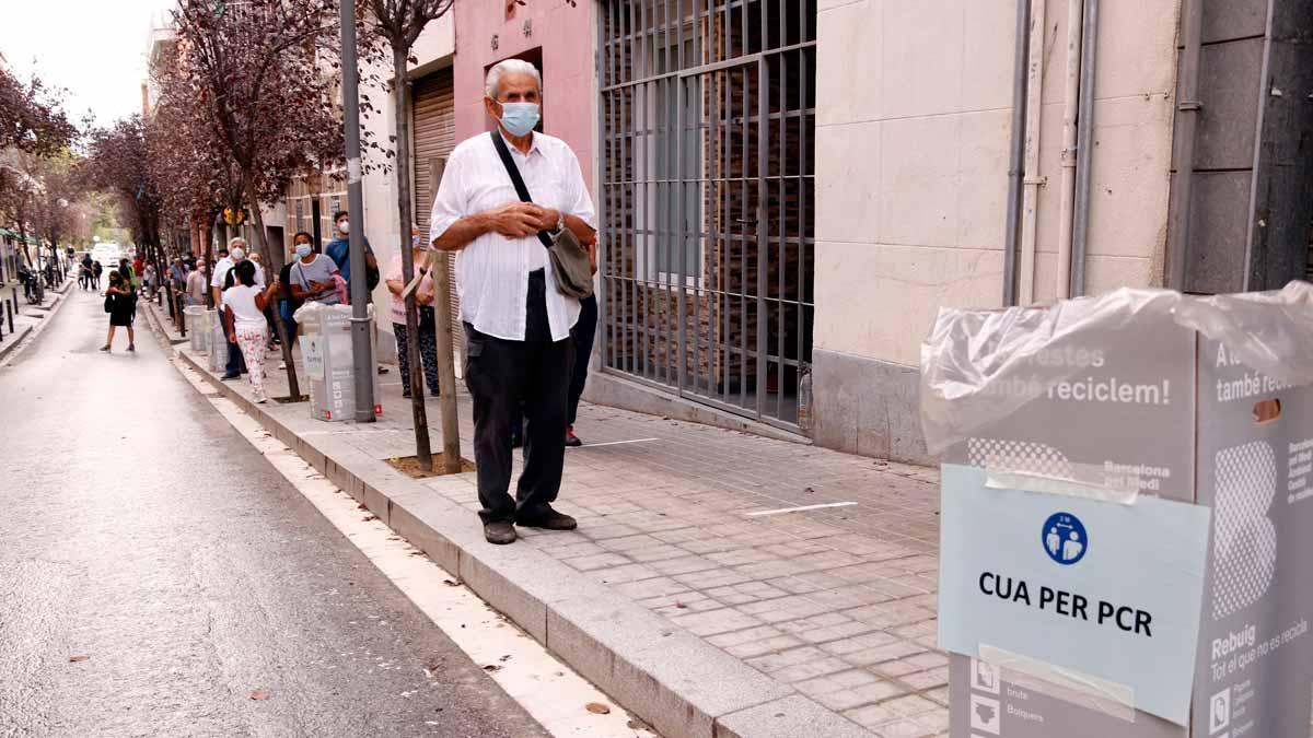 La incidencia acumulada de la COVID baja en Barcelona, según datos de Salut