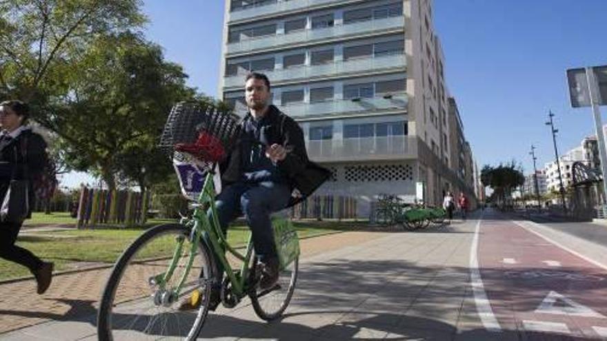 Potenciar el uso de la bicicleta como medio de transporte ayuda a reducir el ruido.