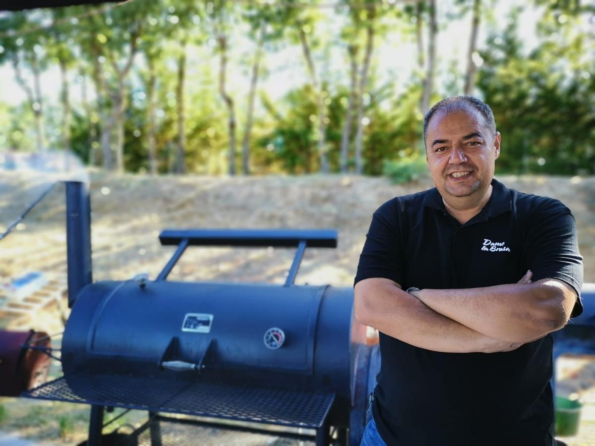 Entre sus productos destacan el brisket y las costillas de vaca al estilo de Texas, aunque también disponen de recetas vegetarias