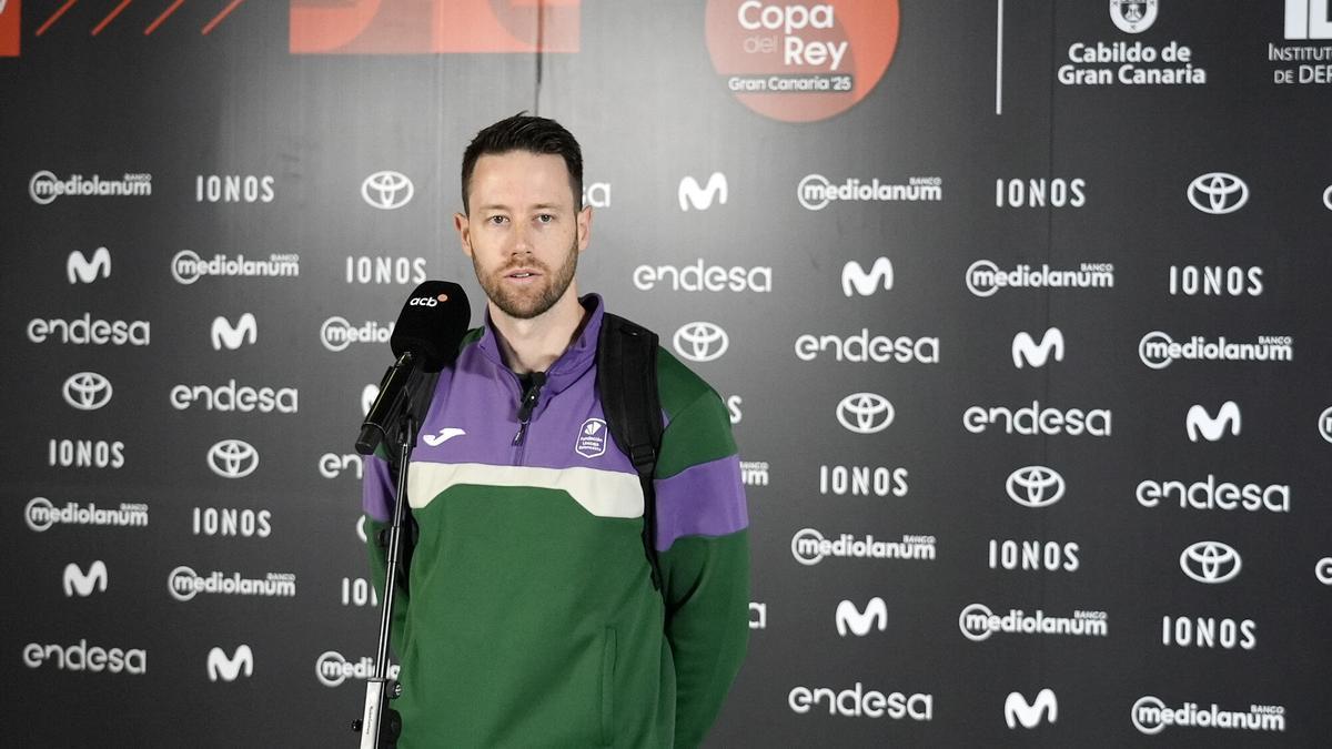 Tyler Kalinoski, concentrado antes del último entrenamiento previo a las 'semis' de Copa.