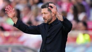 Simeone tendrá que dejar escapar a algún futbolista importante