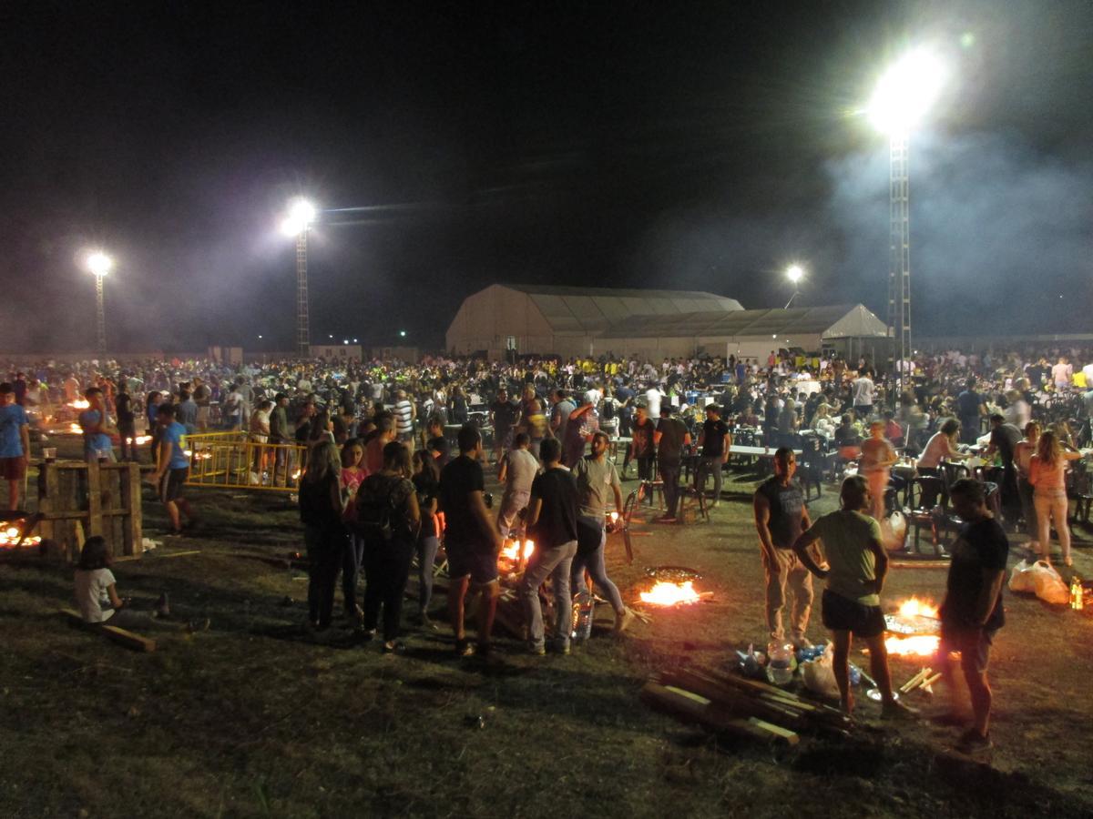 La muestra de palles, que se celebra el 17 de septiembre, será uno de los actos más multitudinarios con cerca de 2.500 personas cocinando paellas.