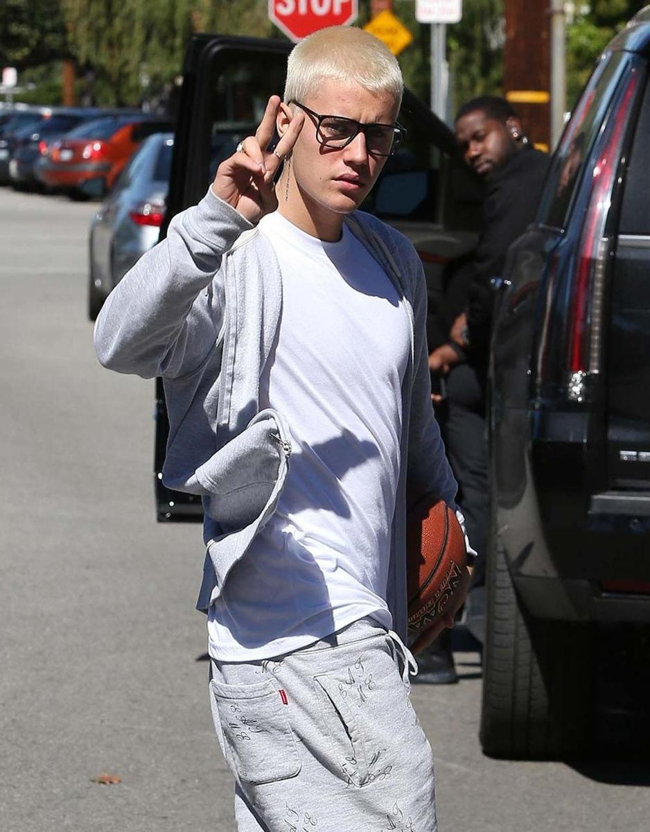 Justin Bieber de rubio platino