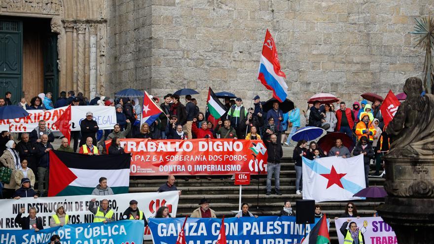 Manifestación del 1 de mayo 2024, en directo | Los sindicatos salen a la calle en Santiago para pedir al Gobierno más reformas