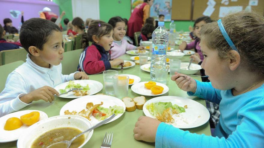 El Ayuntamiento destinará 772.000 euros al programa de becas comedor