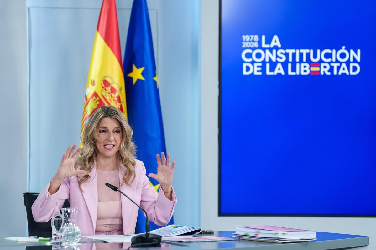 La vicepresidenta segunda y ministra de Trabajo, Yolanda Díaz, durante una rueda de prensa.