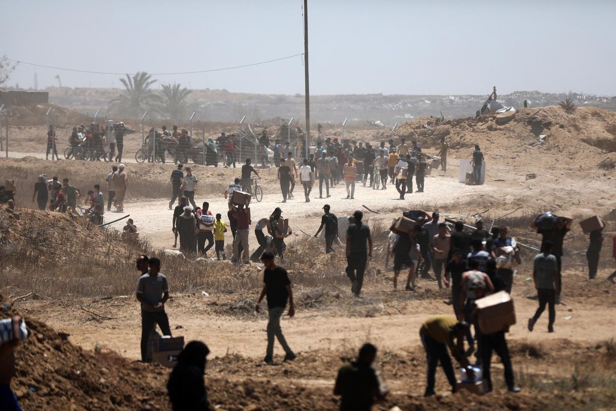Israel reconoce que disparó contra gazatíes en un ataque que causó al menos 67 muertos