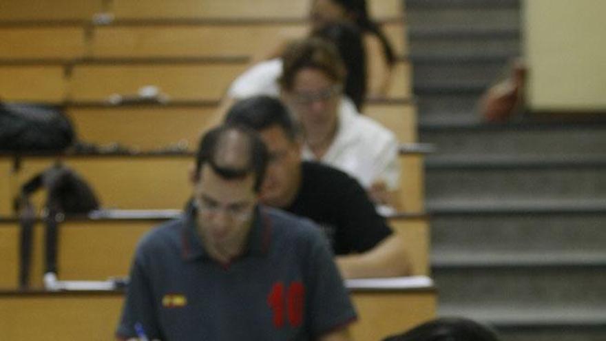 Alumnos de la UMA durante un examen.