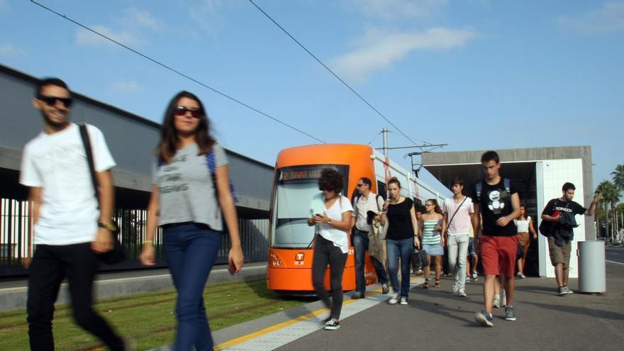 La nueva Targeta Jove del TRAM abarata un 15% los viajes en el tranvía