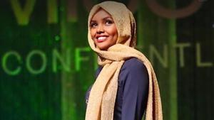 La modelo Halima Aden.