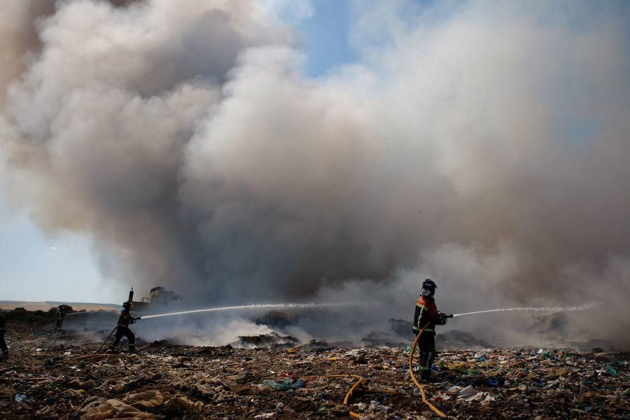 Incendio en el vertedero de Zamora