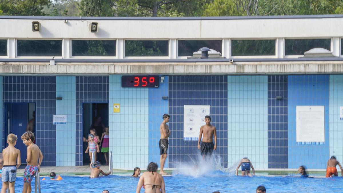 Les piscines privades només podran obrir a l&#039;estiu si s&#039;equipen com si fossin públiques