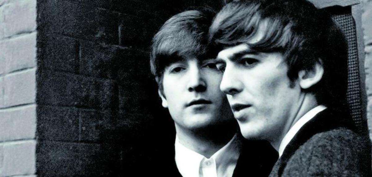 John Lennon y George Harrison retratados por Paul McCartney.