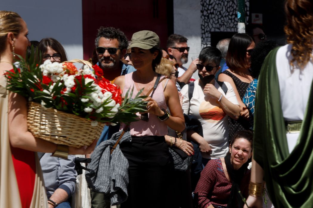 Flores y alegría para despedir la Semana Santa Marinera en el desfile de Resurrección