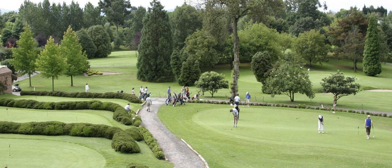 Campo de golf. BENJAMÍN LEBRATO