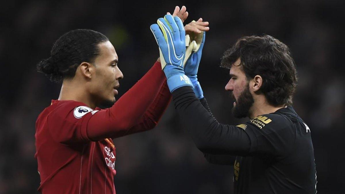 Van Dijk y Alisson, dos cerrojos para Klopp