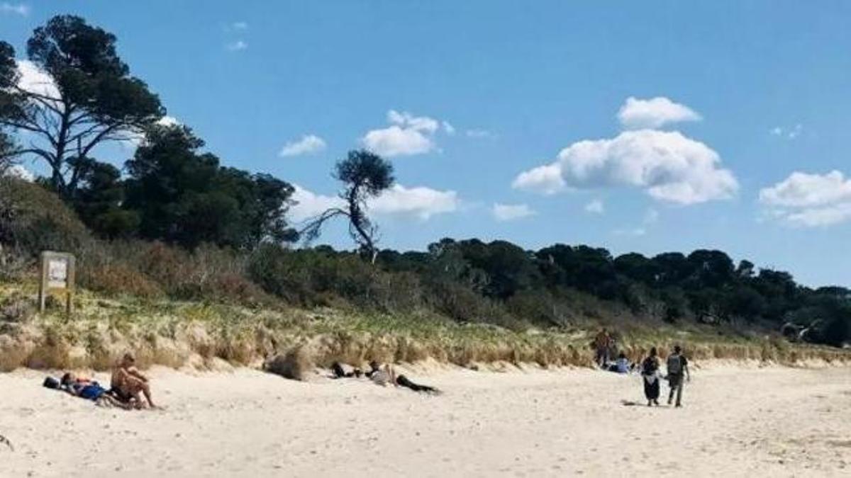 Zum Strand Es Carbó kommen die meisten nur zu Fuß.