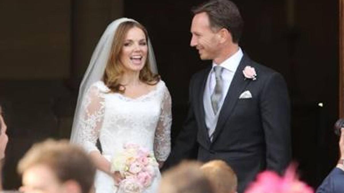 Chris Horner y Geri Halliwell, a la salida de la iglesia