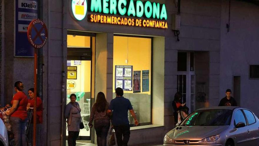 El Mercadona de la avenida Otero Pedrayo, el más económico. // Jesús Regal
