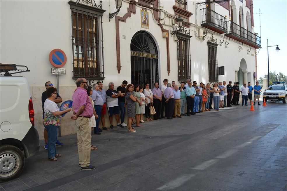 FOTOS: Minutos de silencio. Córdoba con Barcelona.