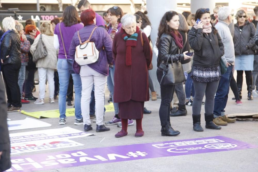 Manifestación en Murcia por el día contra la violencia de género