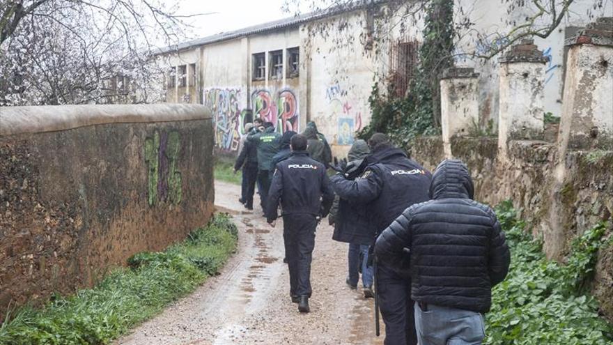 La familia del reo fallecido se persona como acusación particular en el caso