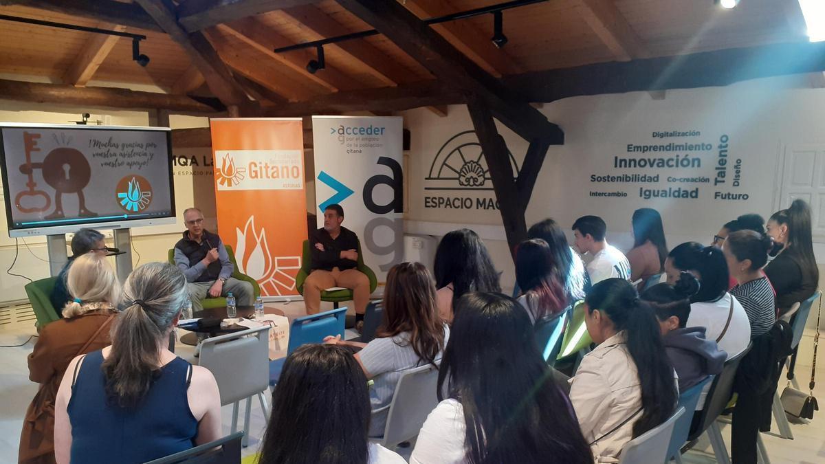Clausura del curso de inclusión laboral en el Espacio Maqua.