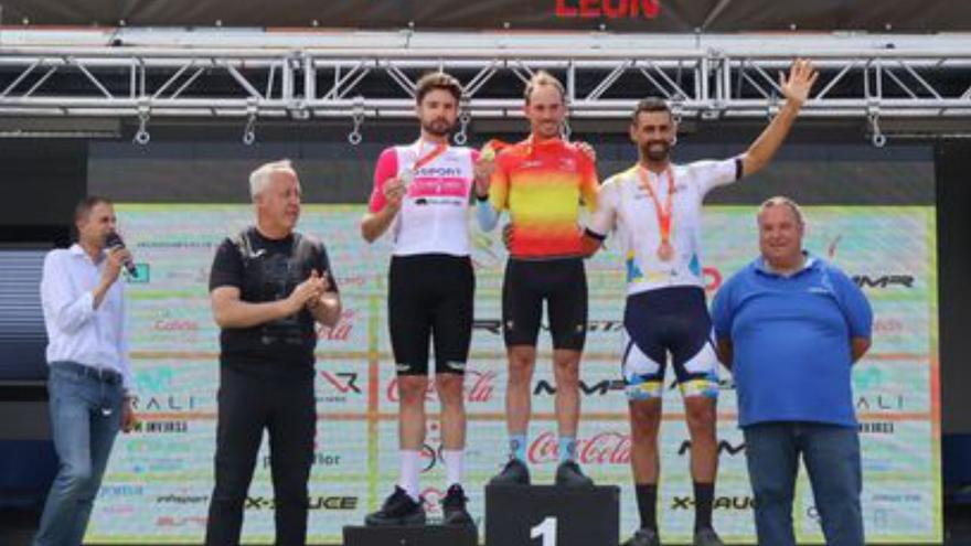 Podium da proba. | FdV