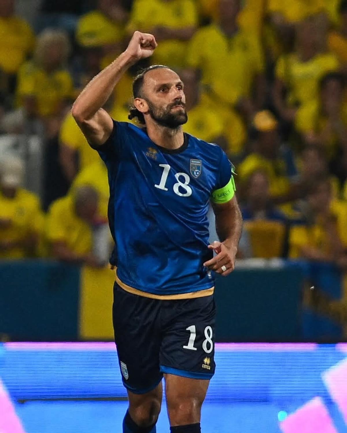 Vedat Muriqi es el capitán de la selección de Kosovo