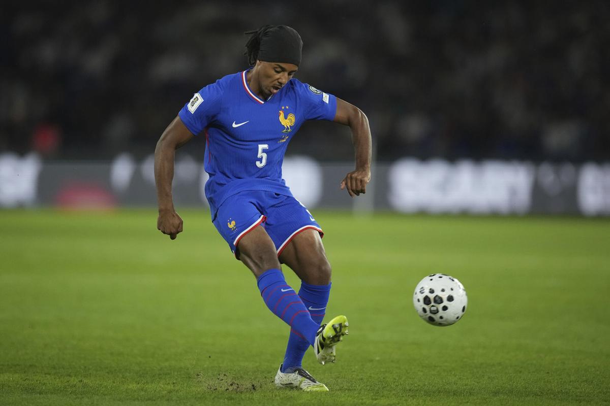 Kounde, en una imagen de archivo en un partido con Francia