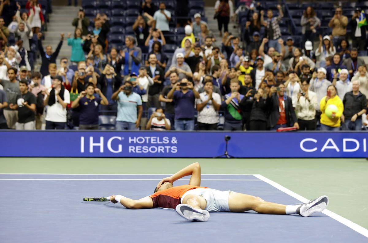 Alcaraz alcanza las semifinales del Abierto de Estados Unidos