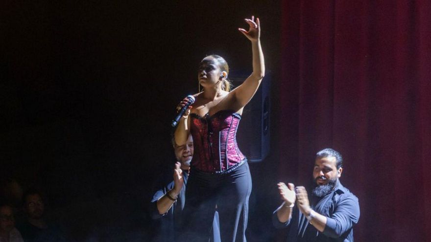 Raíces y alas de una cantaora