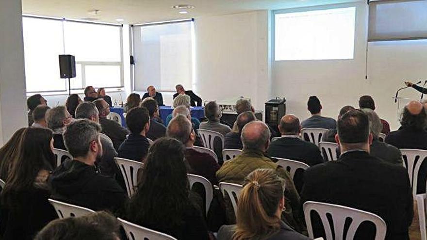 Jornada técnica en la biblioteca municipal de A Laracha.