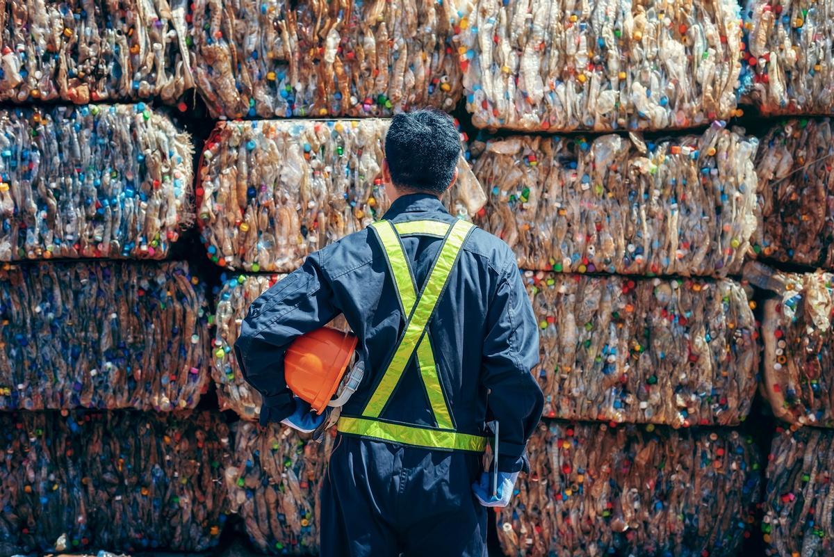 El sistema actual de recuperación de envases con el contenedor amarillo sigue sin garantizar un mínimo de reciclaje