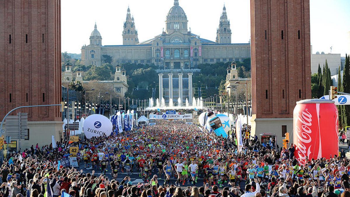 Vista del Maratón de Barcelona, en la avenida de Maria Cristina