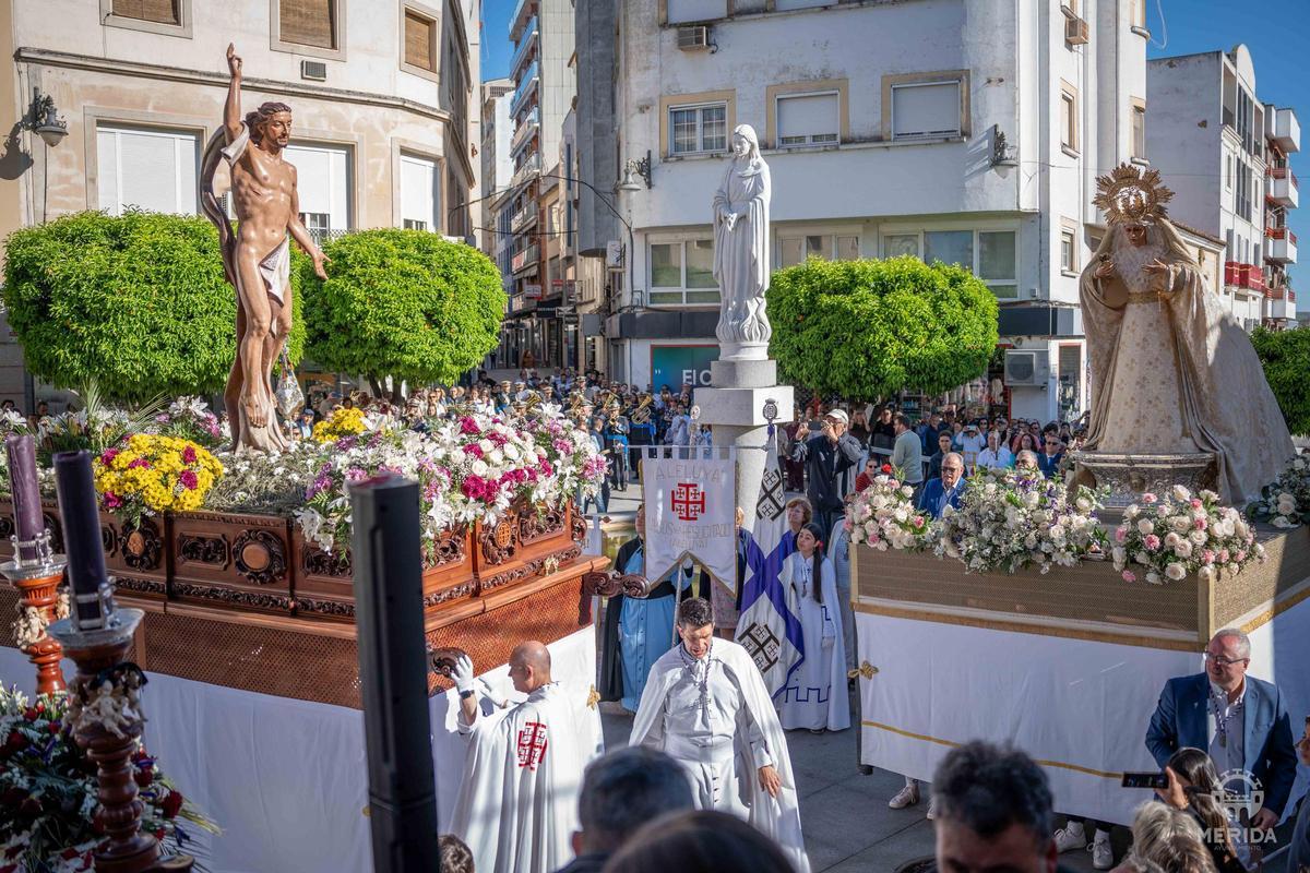 Fotogalería | Mérida despide su Semana Santa con el júbilo del Resucitado Fotogalería | Mérida despide su Semana Santa con el júbilo del Resucitado
