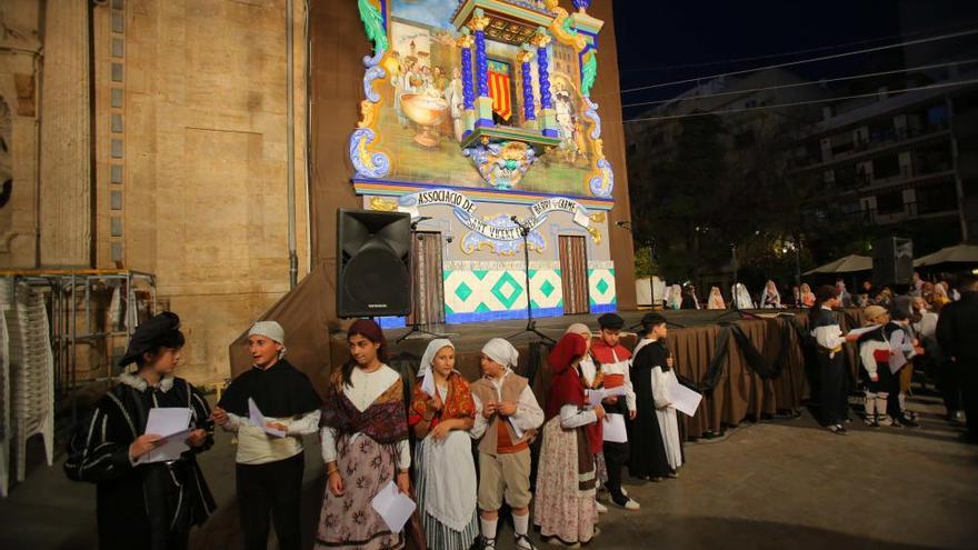 &quot;¿Quien es ese santo que llevan en procesión?&quot;