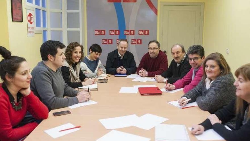 Reunión interparlamentaria del PSOE en Ourense. // Brais Lorenzo