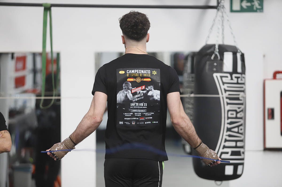 La preparación de El Cazador para el título nacional de boxeo en Córdoba