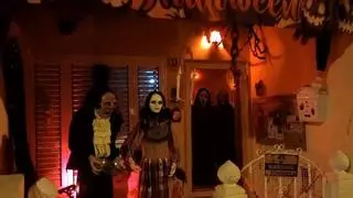 Muertos, gritos y niebla: Verónica y Salvador tienen la casa más terrorífica de Firgas